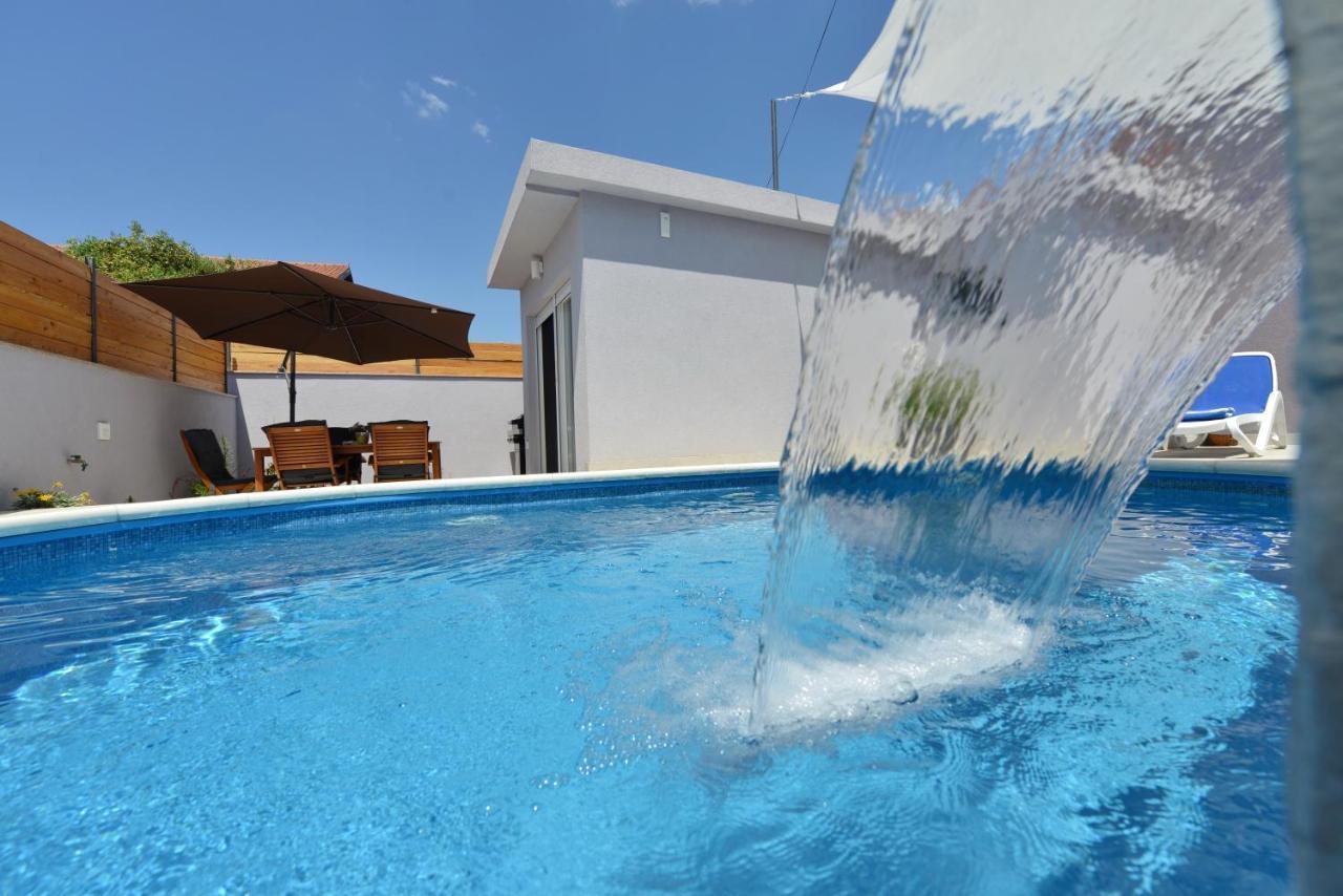 Pop&Rock Holiday House Zára Kültér fotó